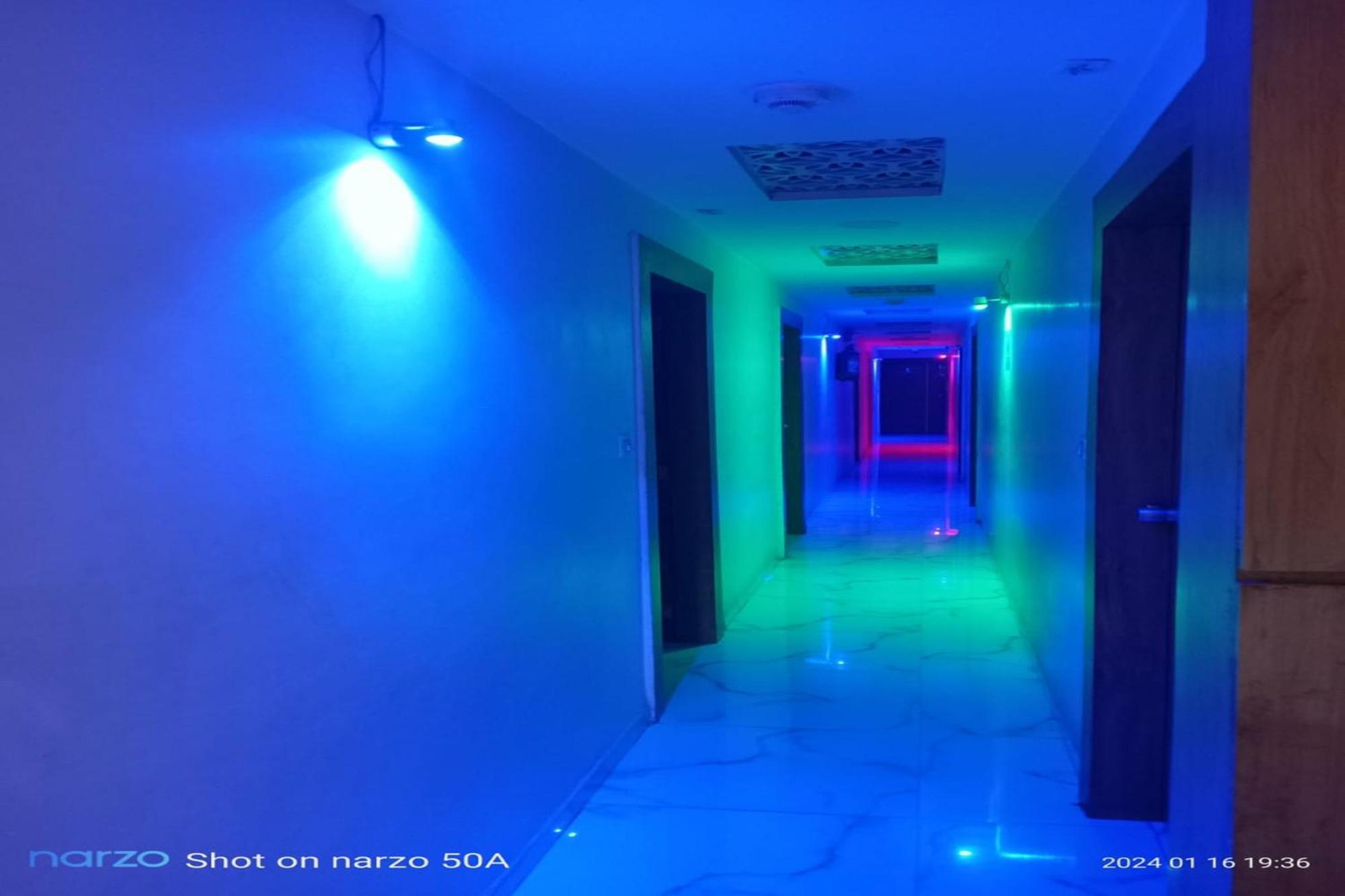 Hotel New Lake View Ahmedabad Eksteriør billede