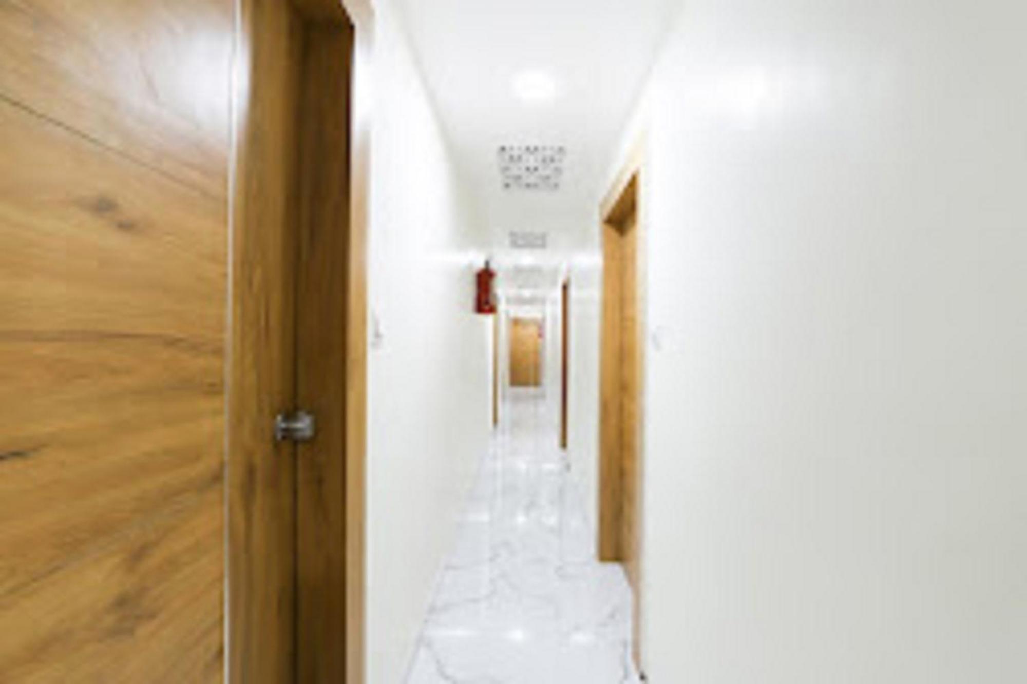 Hotel New Lake View Ahmedabad Eksteriør billede